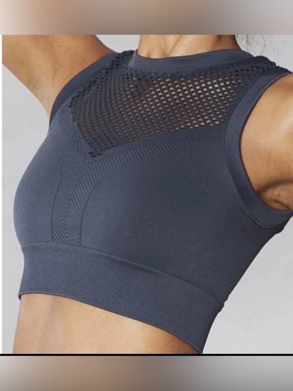 Varley Langley Seamless Crop Sports Bra Sz XS Gray Perforated Mesh High Neck EUC